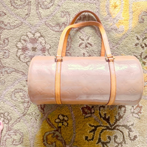 Louis Vuitton  Neutral Vernis Patent Leather Shoulder Bag - Picture 6 of 14